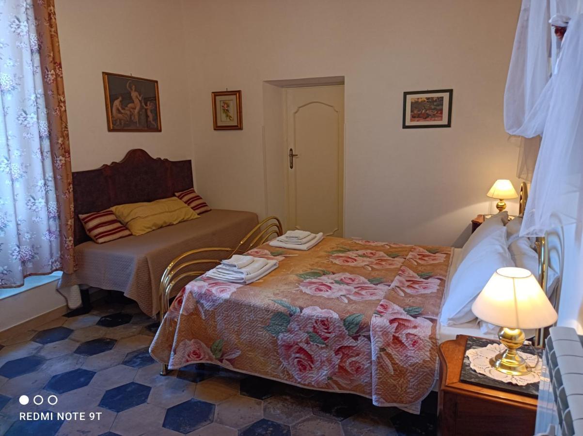 Angelina Antica Dimora Bed & Breakfast Terracina Exterior photo